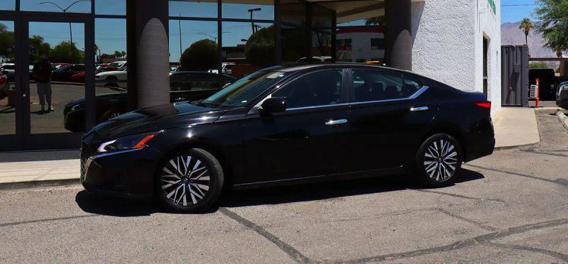 2023 Nissan Altima SV FWD