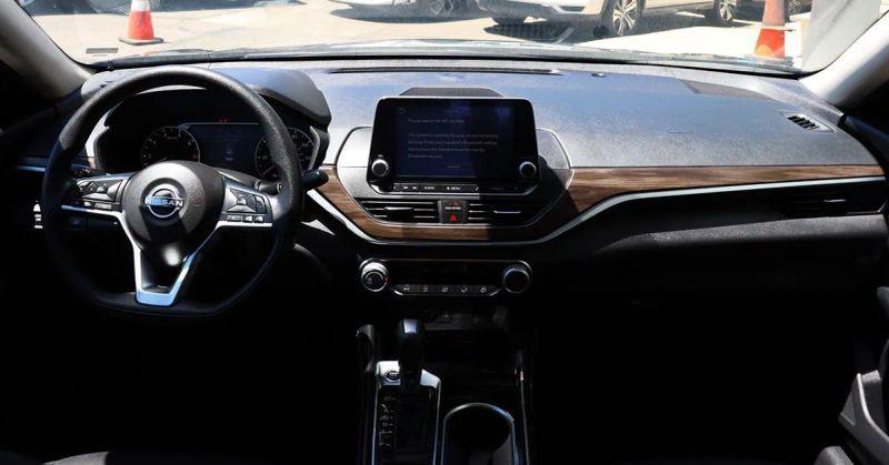 2023 Nissan Altima SV FWD