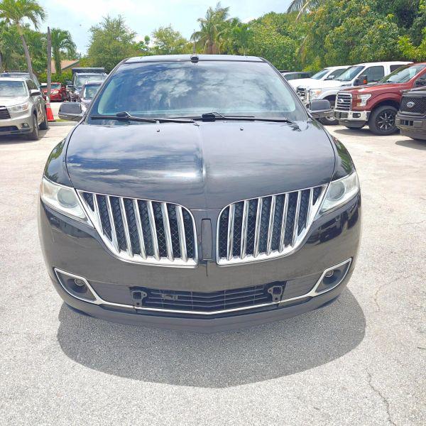 2013 Lincoln MKX Base