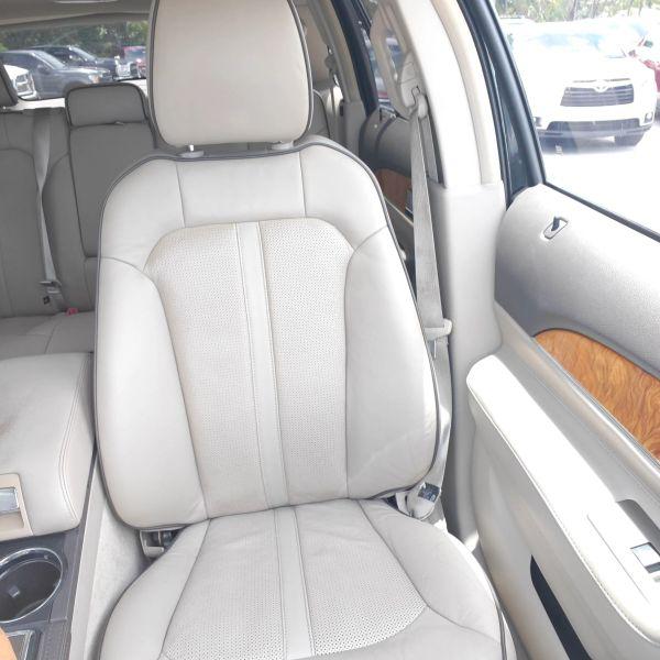 2013 Lincoln MKX Base