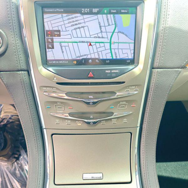 2013 Lincoln MKX Base