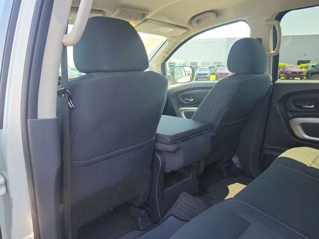 2019 Nissan Titan SV