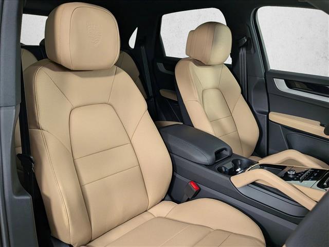 2026 Porsche Cayenne AWD