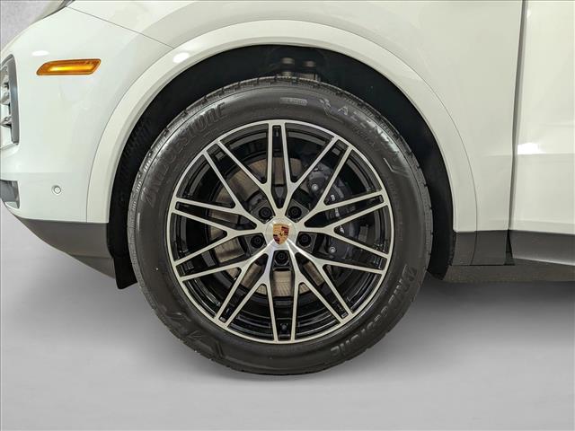 2026 Porsche Cayenne AWD
