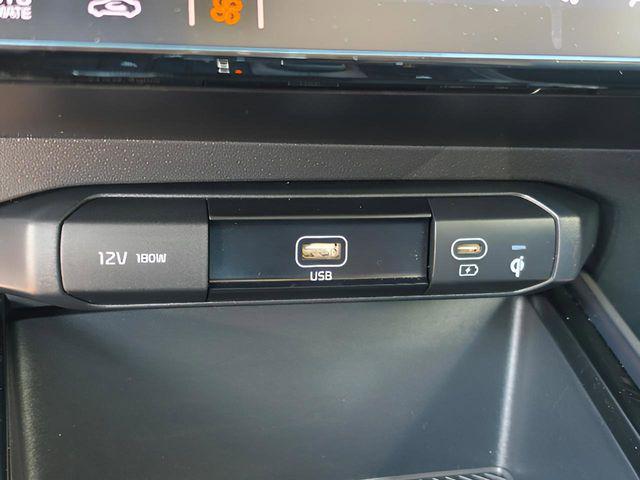 2023 Kia Niro EX Touring