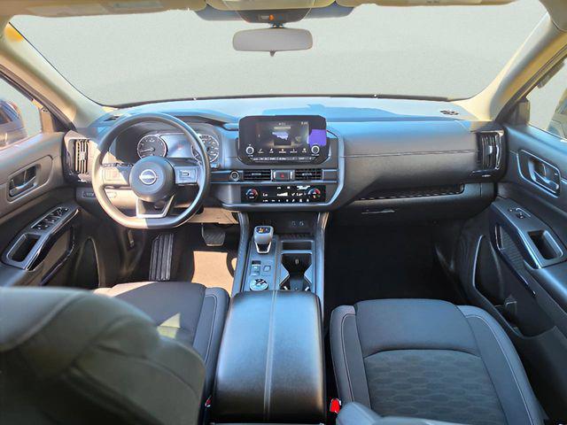 2024 Nissan Pathfinder S 4WD