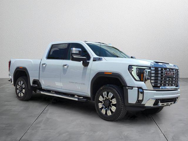 2026 GMC Sierra 2500HD Crew Cab, Standard Bed, Denali, 4WD