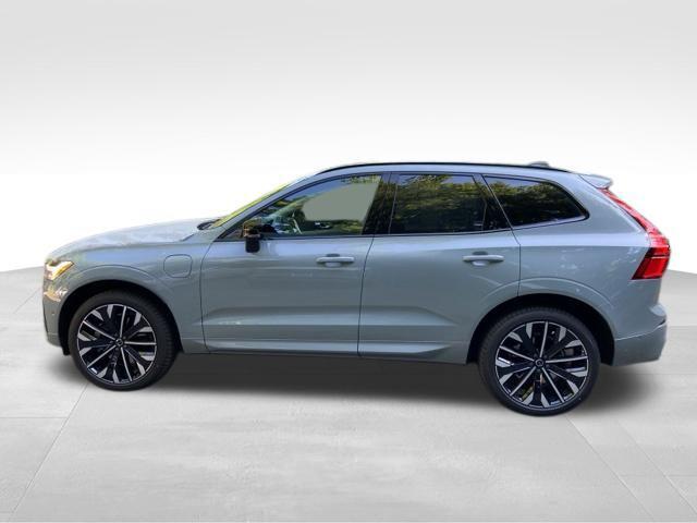 2026 Volvo XC60 Plug-In Hybrid Ultra, T8 AWD Electric/Gasoline, Dark