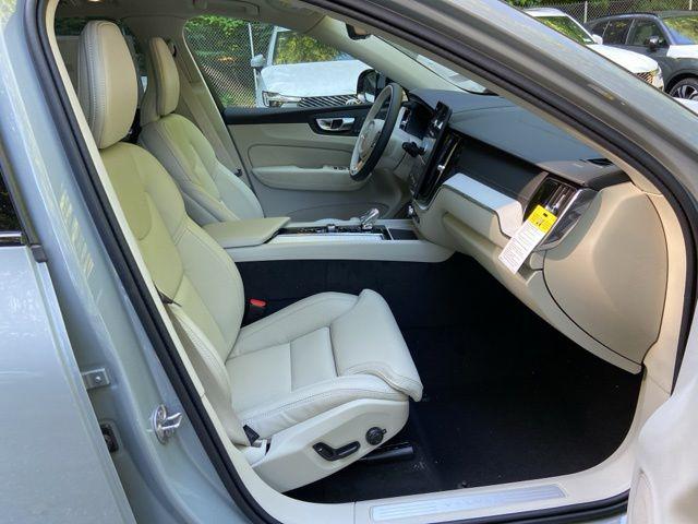 2026 Volvo XC60 Plug-In Hybrid Ultra, T8 AWD Electric/Gasoline, Dark