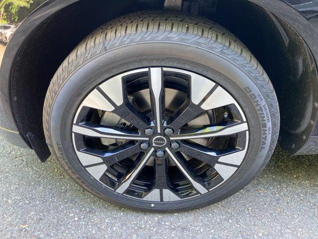 2026 Volvo XC60 Plug-In Hybrid Plus, T8 AWD Electric/Gasoline, Dark