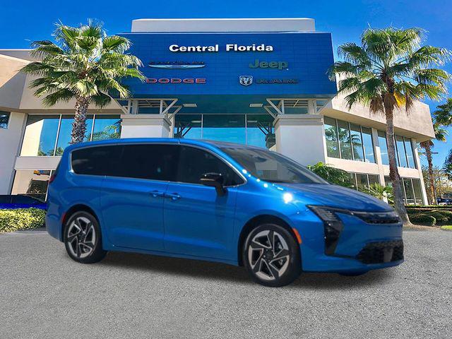 2027 Chrysler Pacifica Limited