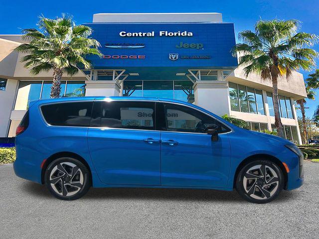 2027 Chrysler Pacifica Limited