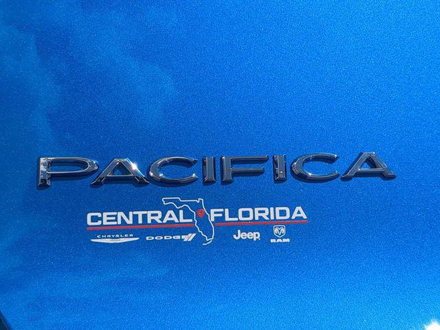 2027 Chrysler Pacifica Limited