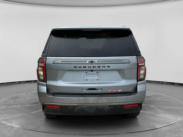 2022 Chevrolet Suburban 4WD RST