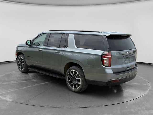 2022 Chevrolet Suburban 4WD RST