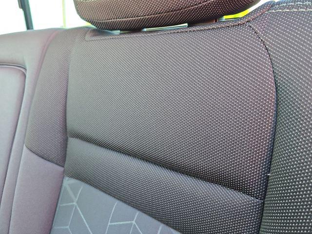 2026 Nissan Frontier Crew Cab Long Bed SV 4x4