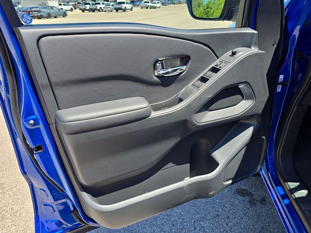 2026 Nissan Frontier Crew Cab Long Bed SV 4x4