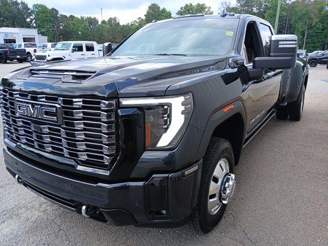 2025 GMC Sierra 3500HD 4WD Crew Cab Long Bed Denali Ultimate