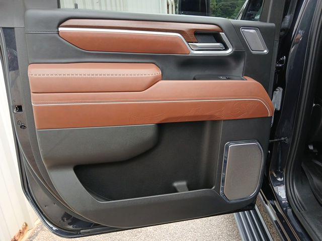 2025 GMC Sierra 3500HD 4WD Crew Cab Long Bed Denali Ultimate