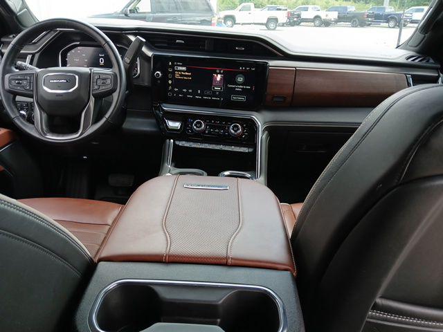 2025 GMC Sierra 3500HD 4WD Crew Cab Long Bed Denali Ultimate
