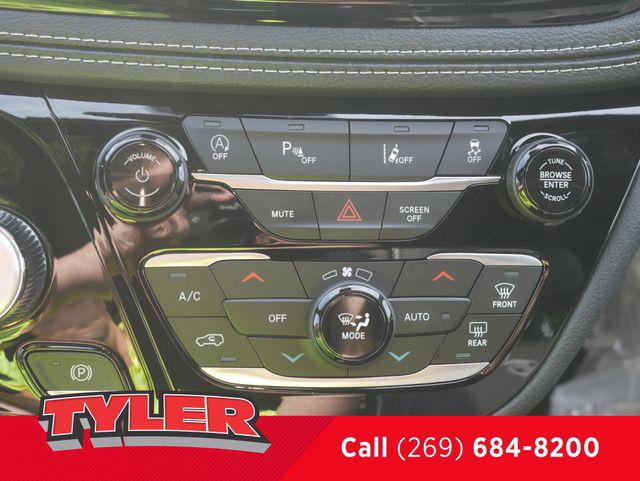 2027 Chrysler Pacifica Limited