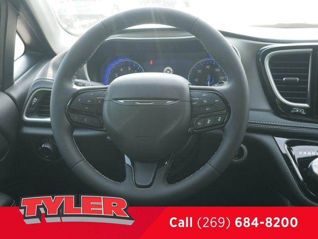2027 Chrysler Pacifica Limited