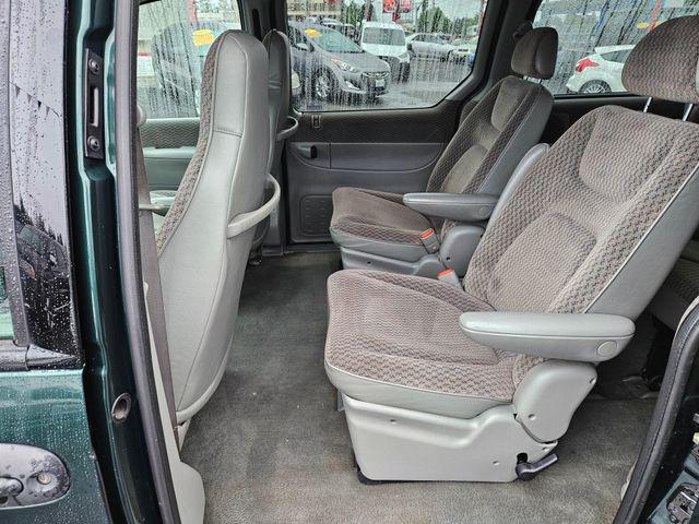 1998 Dodge Grand Caravan SE