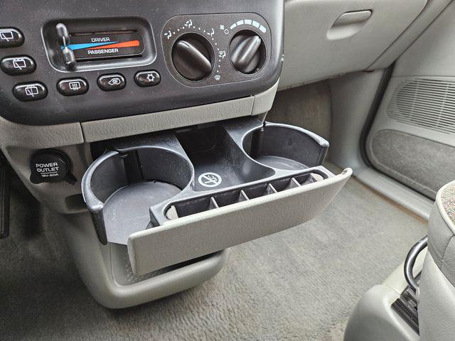 1998 Dodge Grand Caravan SE