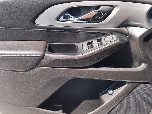 2022 Chevrolet Traverse FWD LT Cloth