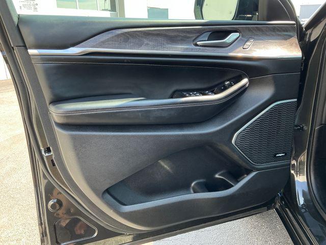 2023 Jeep Grand Cherokee L Overland 4x4