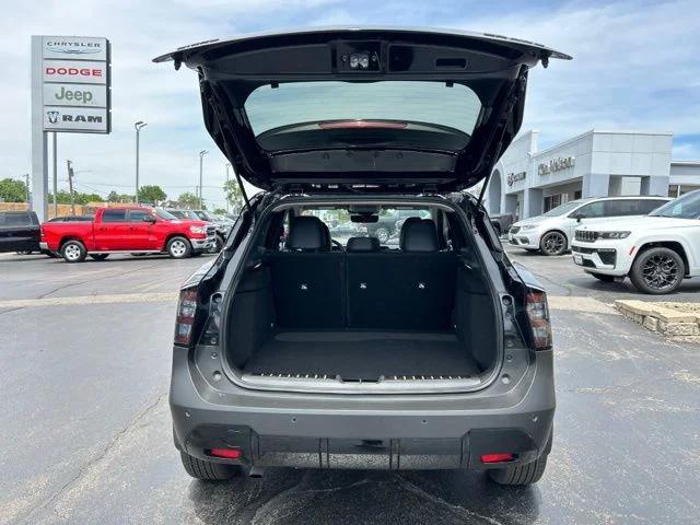 2025 Nissan Kicks SR Intelligent AWD