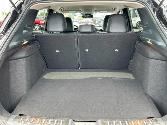 2025 Nissan Kicks SR Intelligent AWD