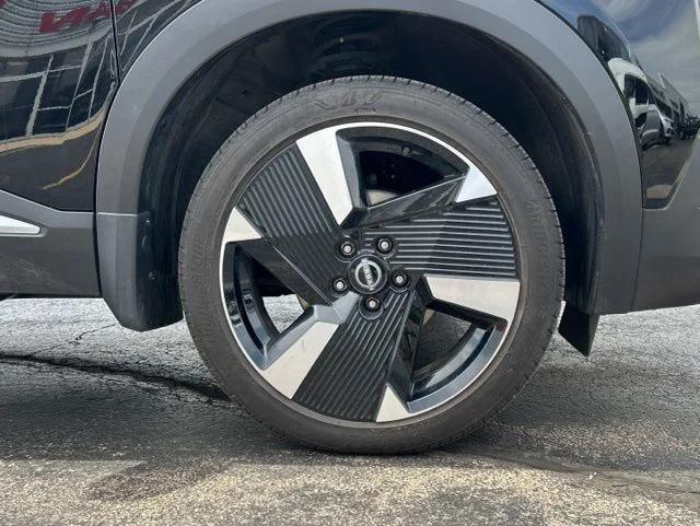 2025 Nissan Kicks SR Intelligent AWD
