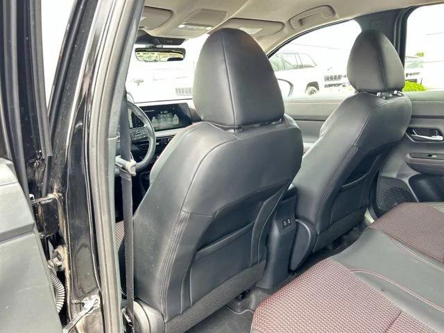 2025 Nissan Kicks SR Intelligent AWD