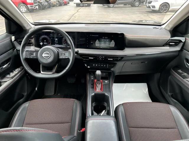 2025 Nissan Kicks SR Intelligent AWD