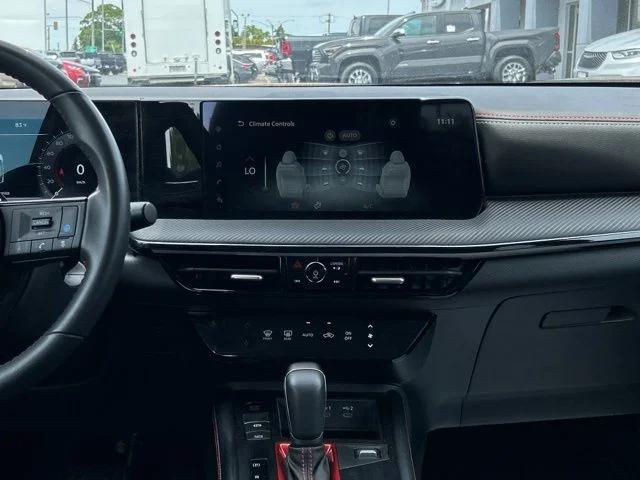 2025 Nissan Kicks SR Intelligent AWD
