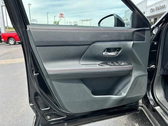 2025 Nissan Kicks SR Intelligent AWD
