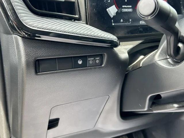 2025 Nissan Kicks SR Intelligent AWD