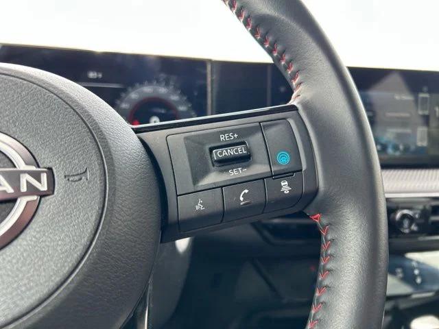 2025 Nissan Kicks SR Intelligent AWD