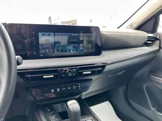 2025 Nissan Kicks SR Intelligent AWD