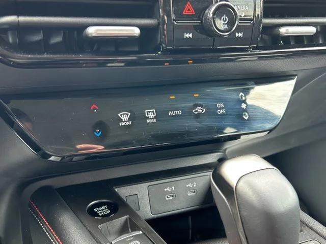 2025 Nissan Kicks SR Intelligent AWD