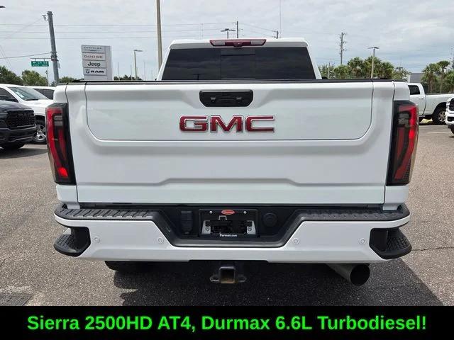 2024 GMC Sierra 2500HD 4WD Crew Cab Standard Bed AT4