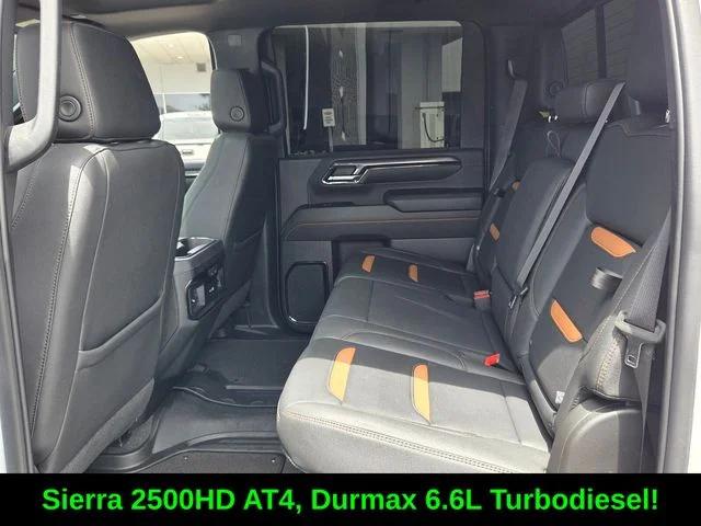 2024 GMC Sierra 2500HD 4WD Crew Cab Standard Bed AT4