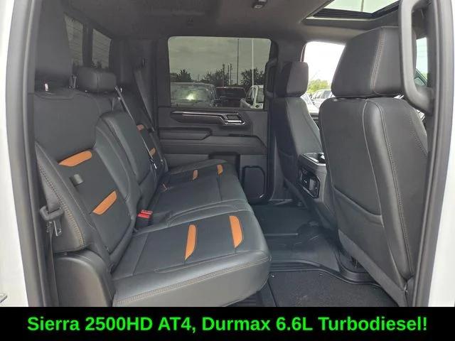 2024 GMC Sierra 2500HD 4WD Crew Cab Standard Bed AT4