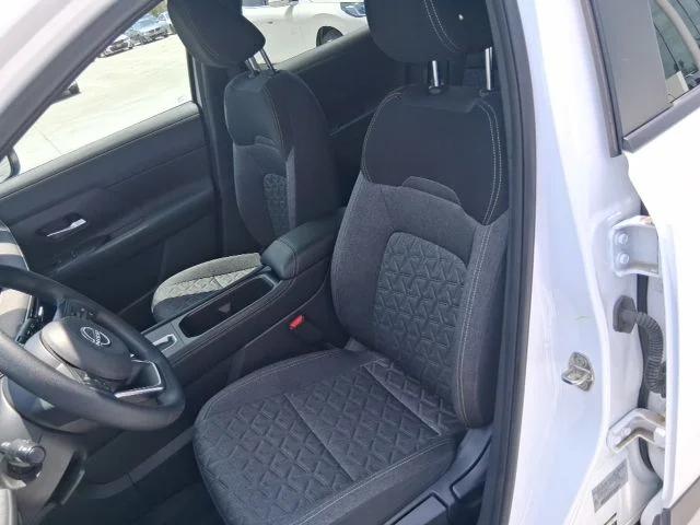 2025 Nissan Kicks SV Intelligent AWD