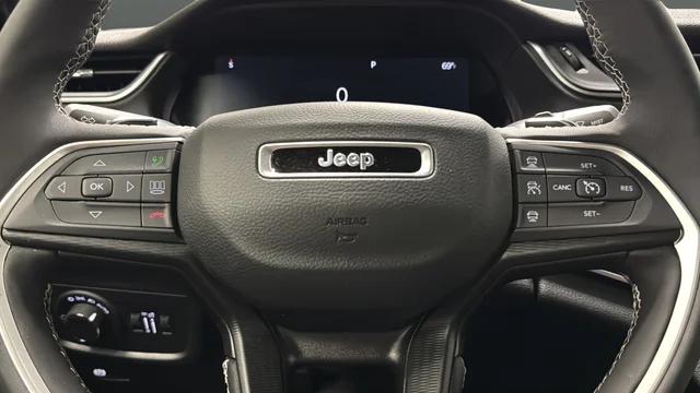 2024 Jeep Grand Cherokee L Altitude 4x4