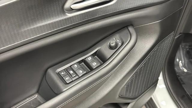 2024 Jeep Grand Cherokee L Altitude 4x4