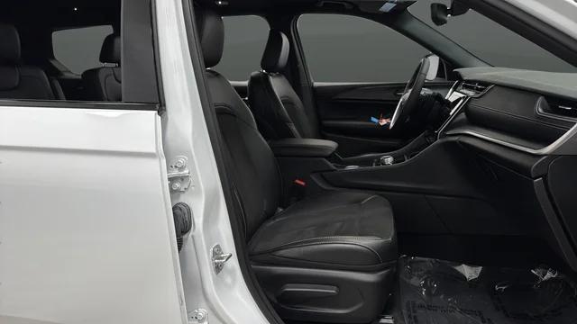 2024 Jeep Grand Cherokee L Altitude 4x4