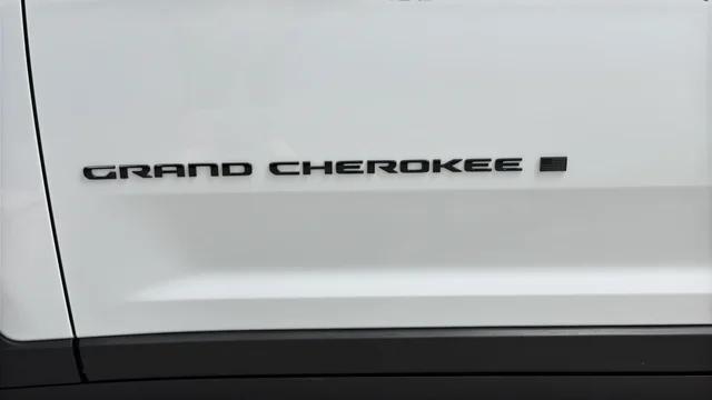 2024 Jeep Grand Cherokee L Altitude 4x4