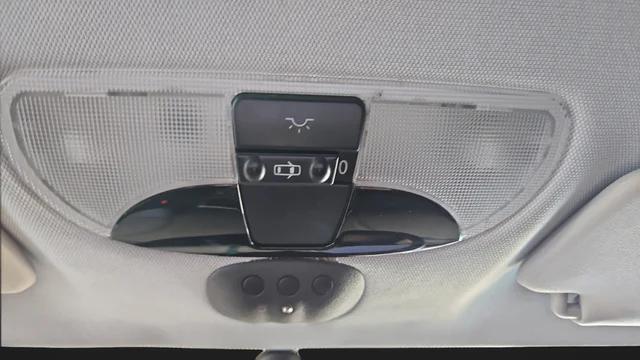 2004 Chrysler Crossfire Base